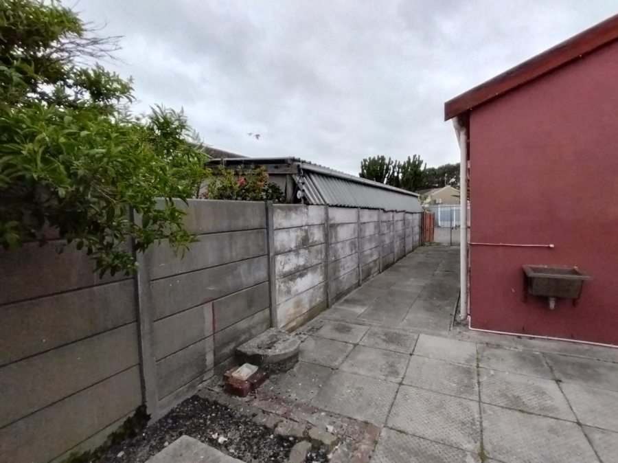 3 Bedroom Property for Sale in Pelican Park Western Cape